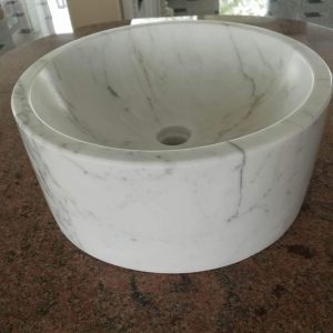 UMIVAONIK mramor Bianco Carrara