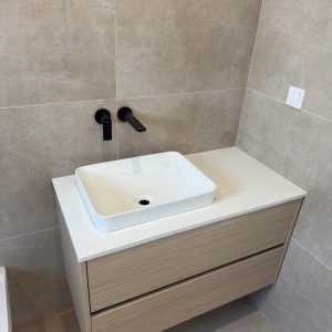 PLOČA ZA UMIVAONIK KVARC QUARTZ Bianco Venato
