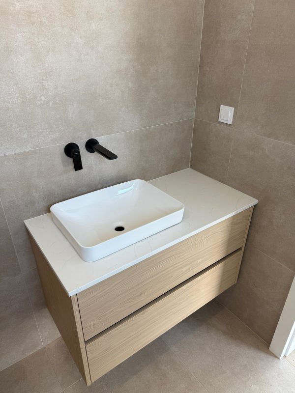 PLOČA ZA UMIVAONIK KVARC QUARTZ Bianco Venato