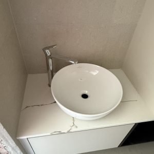 PLOČA ZA UMIVAONIK KVARC QUARTZ Calacatta Whitneys