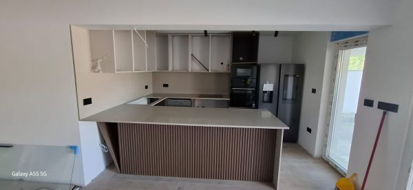 QUARTZ KVARC RADNE PLOČE I ZIDNA OBLOGA