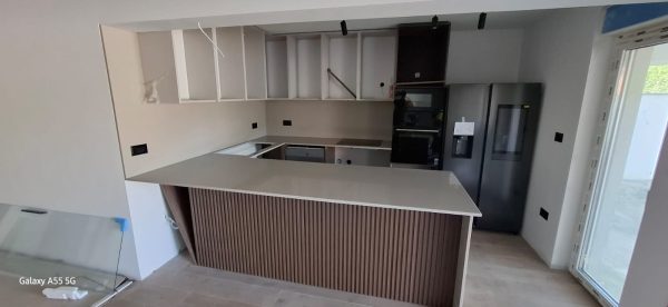 QUARTZ KVARC RADNE PLOČE I ZIDNA OBLOGA