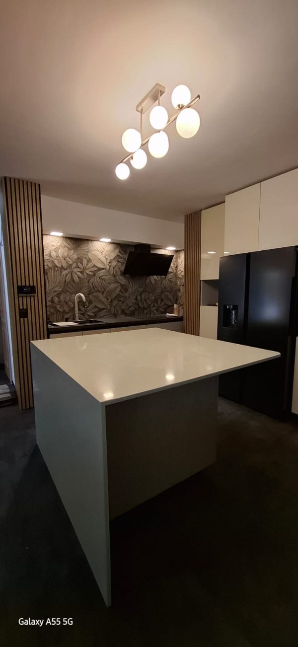 ŠANK QUARTZ KVARC Calacatta Whitney Oro