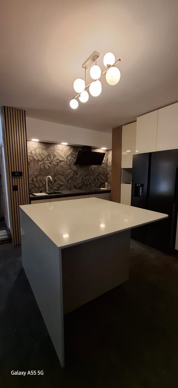 ŠANK QUARTZ KVARC Calacatta Whitney Oro