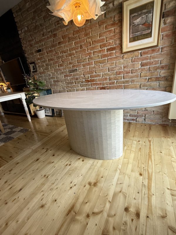 PLOČA ZA OVALNI STOL 160x90 QUARTZ KVARC Sands Whiff, BAZA STOLA -lamele od kvarca 73x5 cm izvedeno iz 45 segmenata