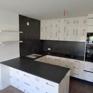 QUARTZ KVARC RADNE PLOČE I ZIDNA OBLOGA