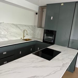 QUARTZ KVARC RADNE PLOČE I ZIDNA OBLOGA