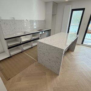 QUARTZ KVARC RADNE PLOČE I ZIDNA OBLOGA