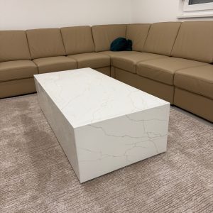 LEBDEĆI STOL QUARTZ KVARC ANTICO GOLD