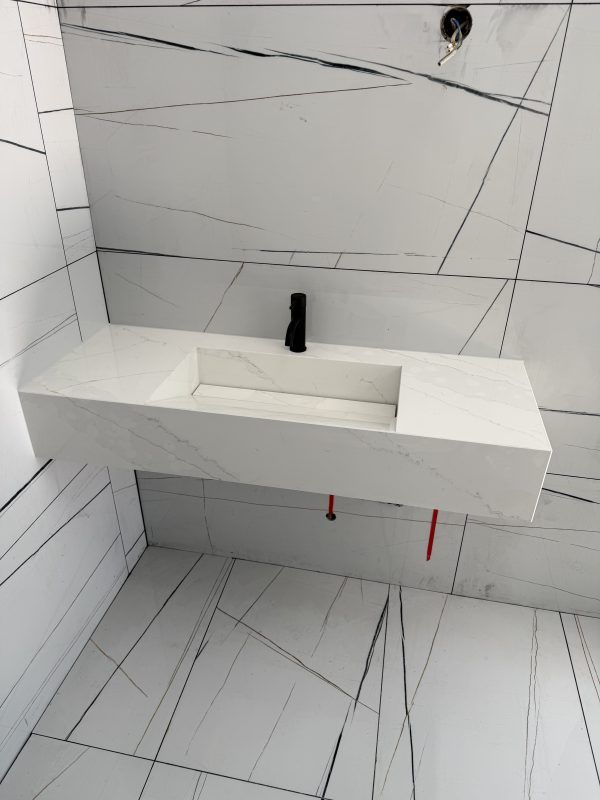 KOSI UMIVAONIK 140x50x20 QUARTZ KVARC Calacatta Oro Classic