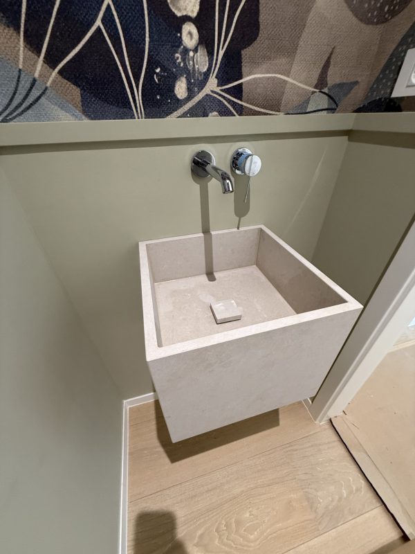 LEBDEĆI UMIVAONIK 40x40x40 QUARTZ KVARC Sand Beige
