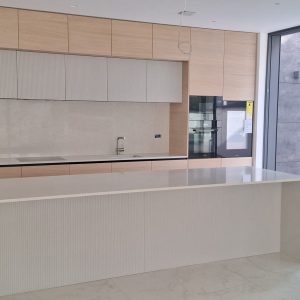 QUARTZ KVARC RADNE PLOČE I ZIDNA OBLOGA