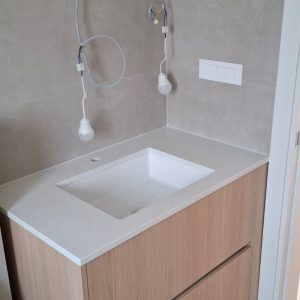 PLOČA ZA UMIVAONIK KVARC QUARTZ Bianco Pro