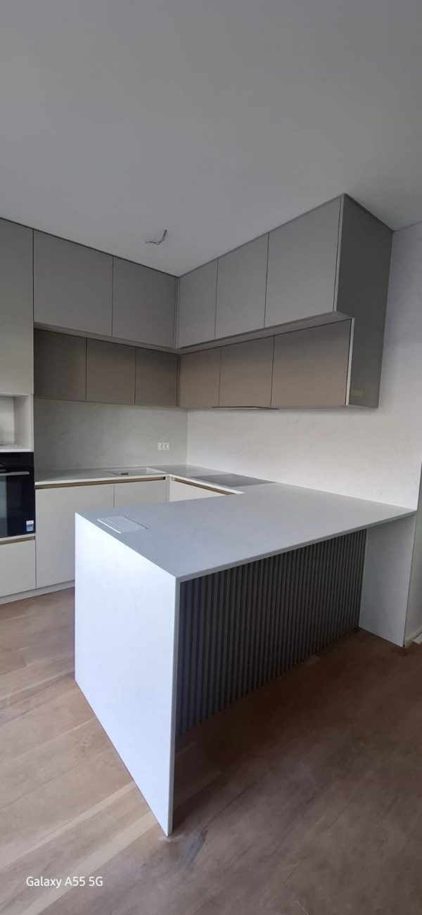 QUARTZ KVARC RADNE PLOČE I ZIDNA OBLOGA