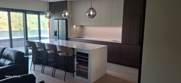 QUARTZ KVARC RADNE PLOČE I ZIDNA OBLOGA