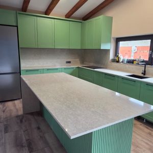 QUARTZ KVARC RADNE PLOČE I ZIDNA OBLOGA