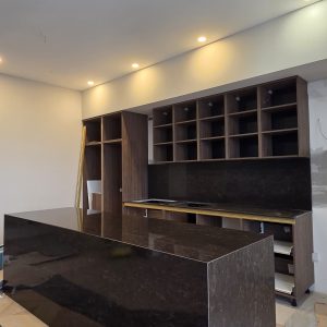 QUARTZ KVARC RADNE PLOČE I ZIDNA OBLOGA