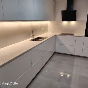 QUARTZ KVARC RADNE PLOČE I ZIDNA OBLOGA