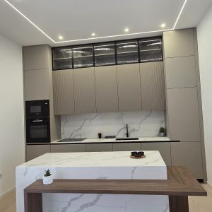 QUARTZ KVARC RADNE PLOČE I ZIDNA OBLOGA