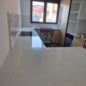 QUARTZ KVARC RADNE PLOČE I ZIDNA OBLOGA