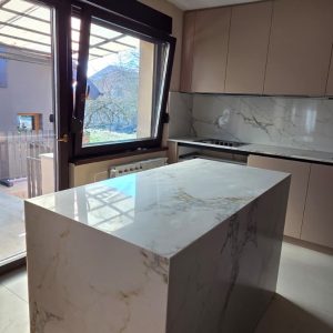 QUARTZ KVARC RADNE PLOČE I ZIDNA OBLOGA