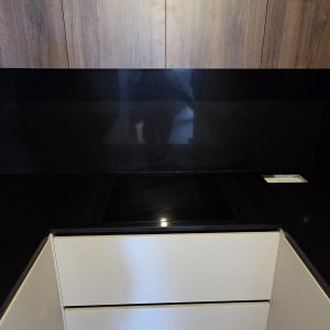 QUARTZ KVARC RADNE PLOČE I ZIDNA OBLOGA