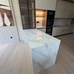 QUARTZ KVARC RADNE PLOČE I ZIDNA OBLOGA