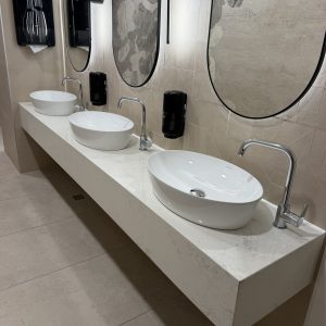 UMIVAONICI QUARTZ KVARC TORANO
