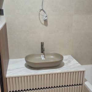 PLOČA ZA UMIVAONIK KVARC QUARTZ Calacatta Golden Flow