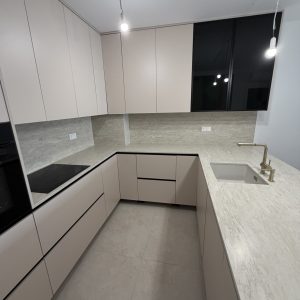 QUARTZ KVARC RADNE PLOČE I ZIDNA OBLOGA